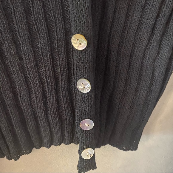 Cropped cardigans - Picture 3 of 3